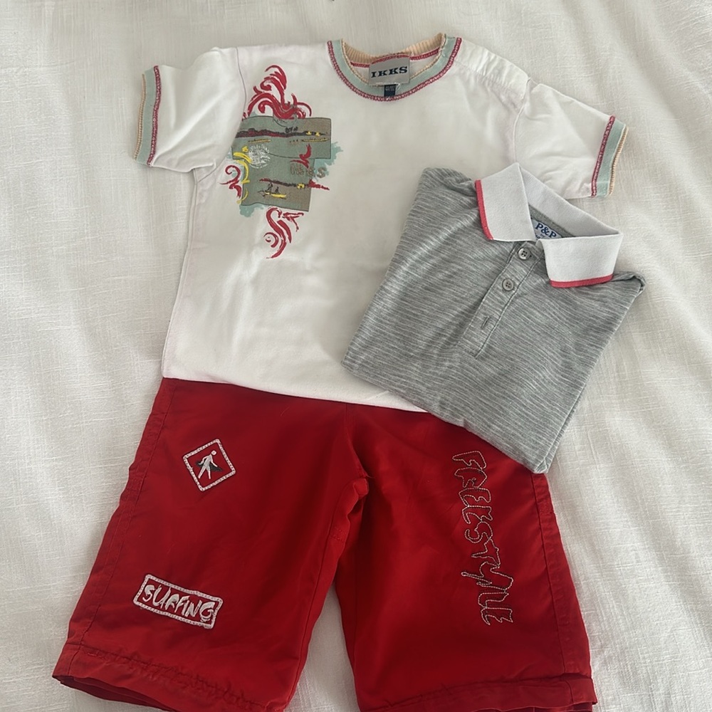 Boys Designer brand Shorts set w/ 2 tops